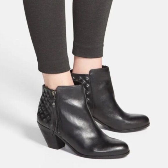 SAM EDELMAN LUCILLE Black Leather Ankle Booties! Size 8.5! - Picture 1 of 6
